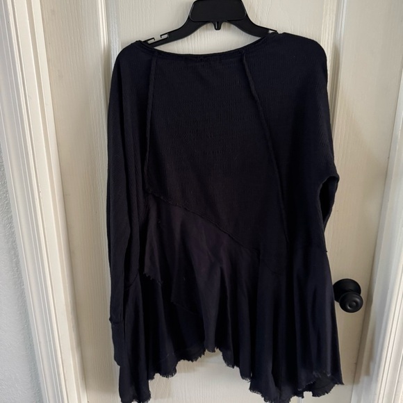 FREE PEOPLE Black Comin In Hot Tunic Top - Picture 5 of 6